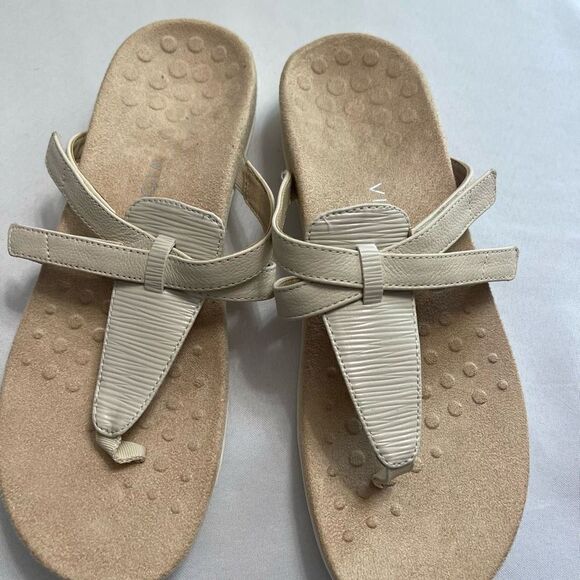 Vionic Karley Cream Flip Flop Sandals Size 11 - Picture 2 of 10